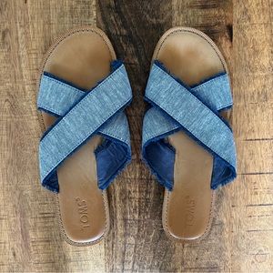 Toms Vic Chambray Denim Sandals